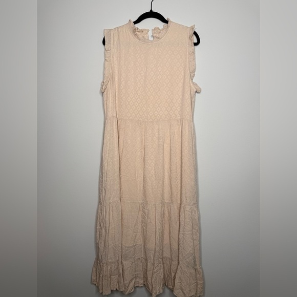 Elegant Pink Sleeveless Dress - Picture 8 of 8